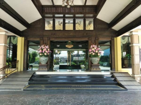 Отель Ruean Phae Royal Park Hotel  Phitsanulok